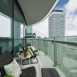 New Superior Lakeview Luxury Floor 3-bedroom On 48th Floor Toronto